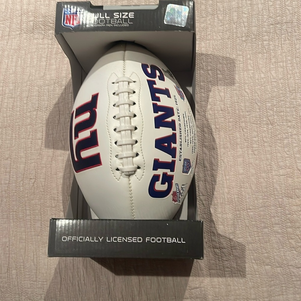NY GIANTS Saquon Barkley Full Signature New York
Giants Logo Football